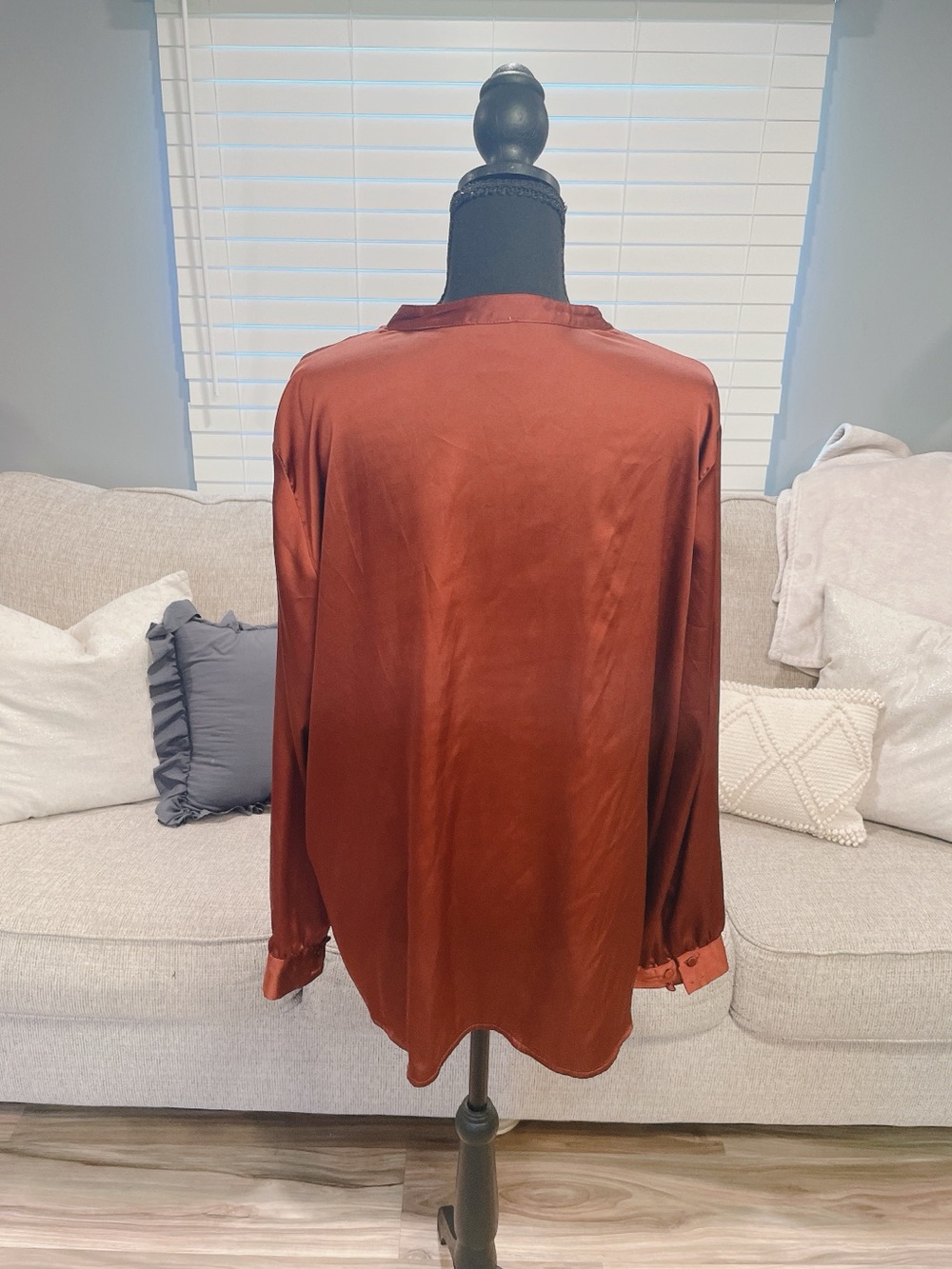 Chico's Brown Silky Tie Neck Blouse Size 3( 16-18) - Picture 6 of 8